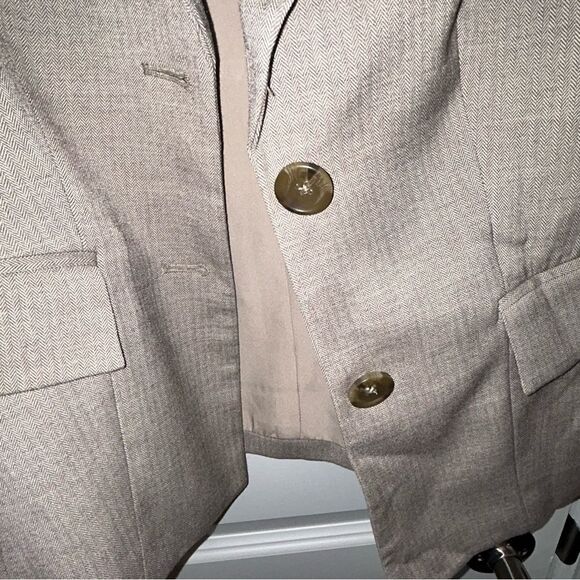 New, Banana Republic Two Button Front Long Sleeve Blazer Jacket - Picture 7 of 8